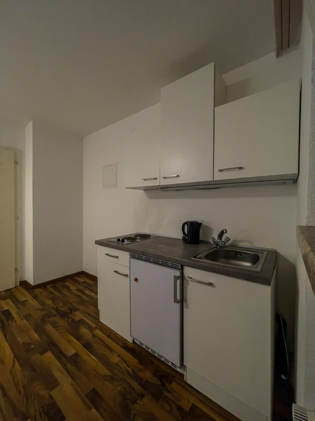 Budget Studio - 2 Einzelbetten - Parkplatz Dornbirn Exterior photo